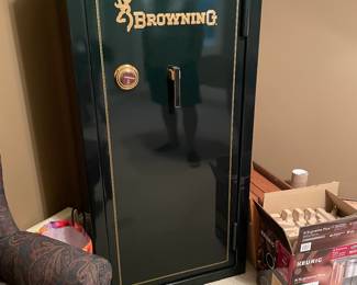 Browning 12 Gun Safe 