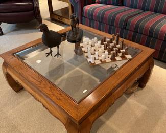 Alabaster Chess Set ,  Figures 