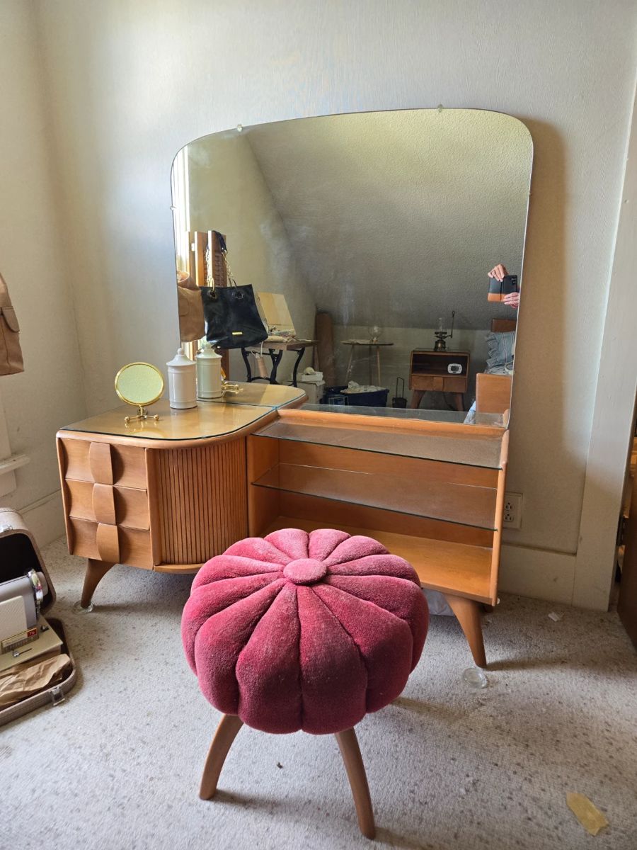 Heywood Wakefield vanity and stool plus the rest of the bedroom set