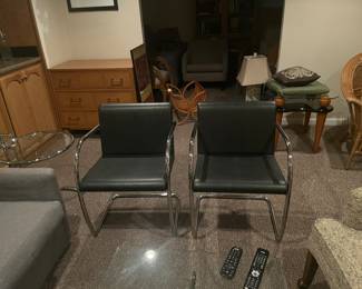Italian Brno chairs black leather
Mint
Pair
$400
313-468-5111
