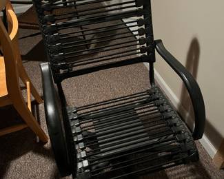 Spaghetti desk chair
$95
313-468-5111