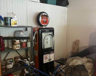 Phillips 66 gas pump
Original 1970
Excellent
$1950/best
313-468-5111