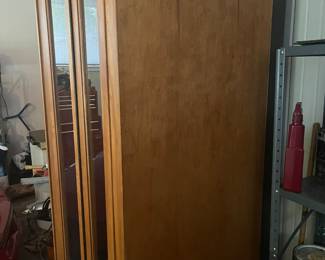 Phone booth$1500
313-468-5111