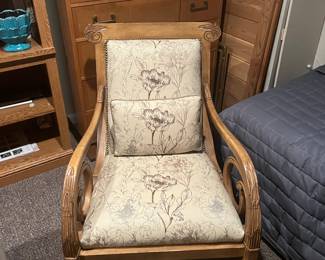 Chairs
313-468-5111
Pair
$195