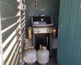 Weber grill; propane tanks