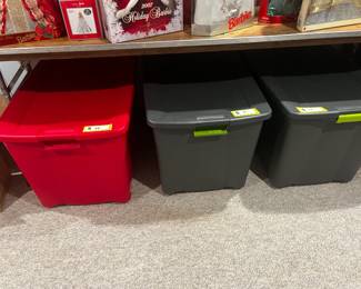 Large storage totes with wheels