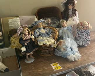 Collectible Dolls 