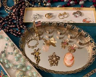 Vintage Brooches