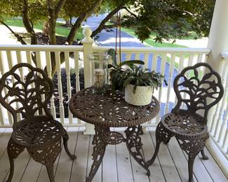 Heavy iron outdoor set