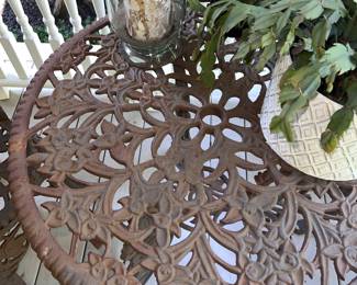 Nice detail, heavy iron outdoor set