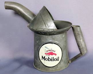 Gargoyle Mobiloil One Quart Metal Oil Can
