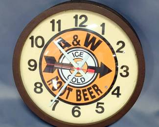 Seth Thomas A&W Root Beer Wall Clock, Approx 13.5" Diameter