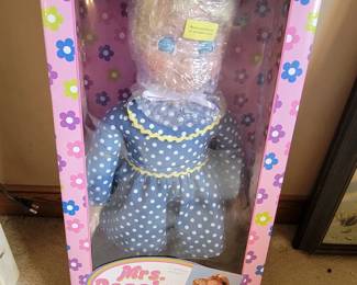 NIB Vintage Mrs. Beasley Talking Doll By Ashton Drake Cheryl Ladd Voice.