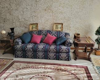 Absolutely Beautiful sofa couch.