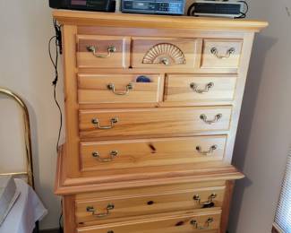 Broyhill Dresser. Excellent condition!