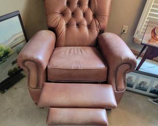Flexsteel leather recliner. Beautiful and comfortable!