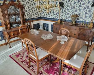 6'x40" Antique Walnut two Pedestal dining room table with six chairs. Near perfect!