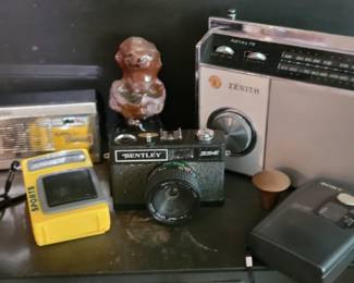 Assorted vintage electronics