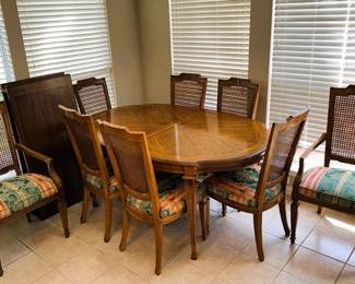 VTG Brentano dining table w/ 8 chairs, 2 large leaves