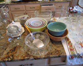 Vintage Pyrex Primary Nesting bowls