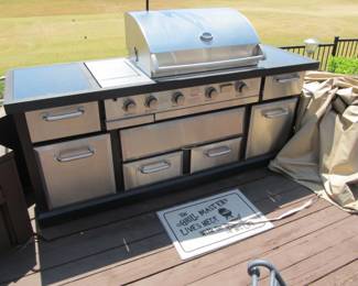 Now that's a nice grill!