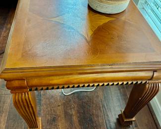 Inlay wood end table