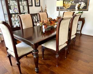 Exceptional dining set