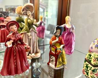 Vintage figurines 