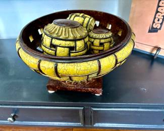 Bowl with matching balls