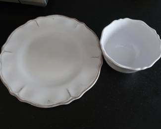 Lecedeaux plates and bowls
