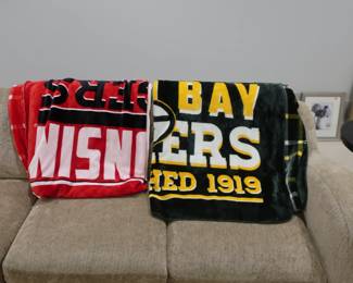 Green Bay Packers and Wisconsin stadium blankets