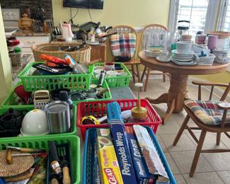 Oak table and 4 chairs - $150