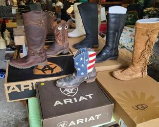 Boots & shoes sizes 6, 6.5, 7 &7.5
