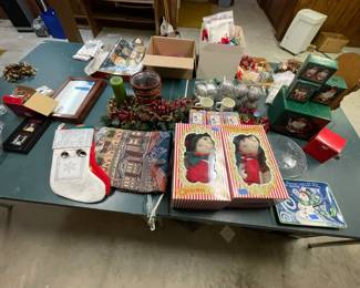 Some Christmas is left, including a large Dept. 56 blanket and other decorative items. The Elves stand up.