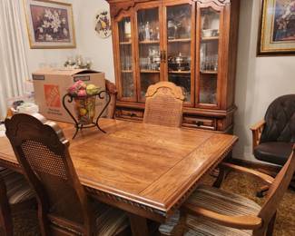 Dining Room Table & China Cabinet