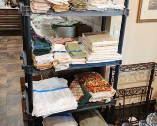 tablecloths, napkins etc