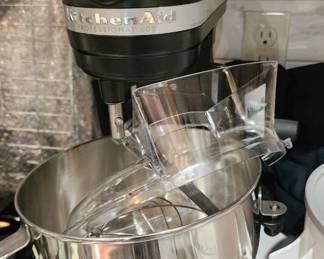 KitchenAid mixer..a nice one!