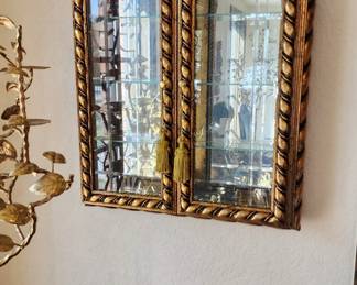 we have 4 curio boxes