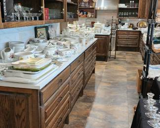 very full rooms..every room is filled to capacity