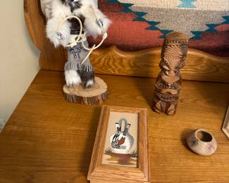 American Indian dancer with eagle mask, Navigo made