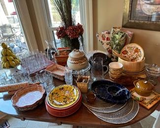 vintage pottery items