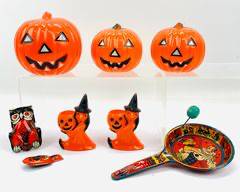 Vintage 1960s Hard Plastic Halloween Witches Pumpkin And Party Clickers