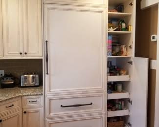 36" Sub-Zero mfg. Jan. 2014; pantry