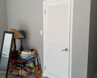 Louvered interior door