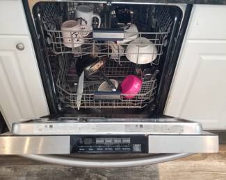 Samsung dishwasher with stainless steel interior