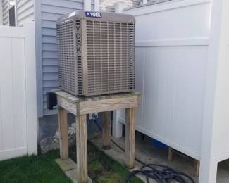 Nearly new HVAC