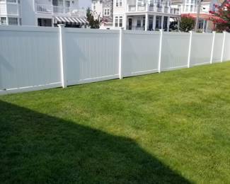 Vinyl fencing
