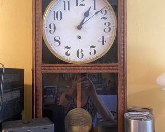 Beautiful regulator click with key