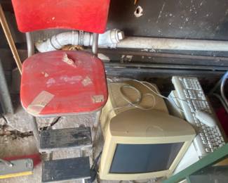 Vintage MAC, and a DIY highchair project!