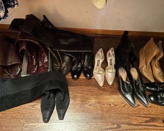 Women's shoes size 7-1/2